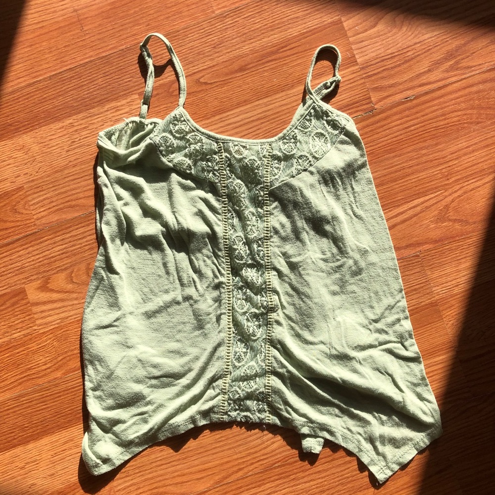 Francesca’s flowy green tank top
